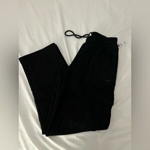 Aritzia TNA cozy mega cargo sweat pants